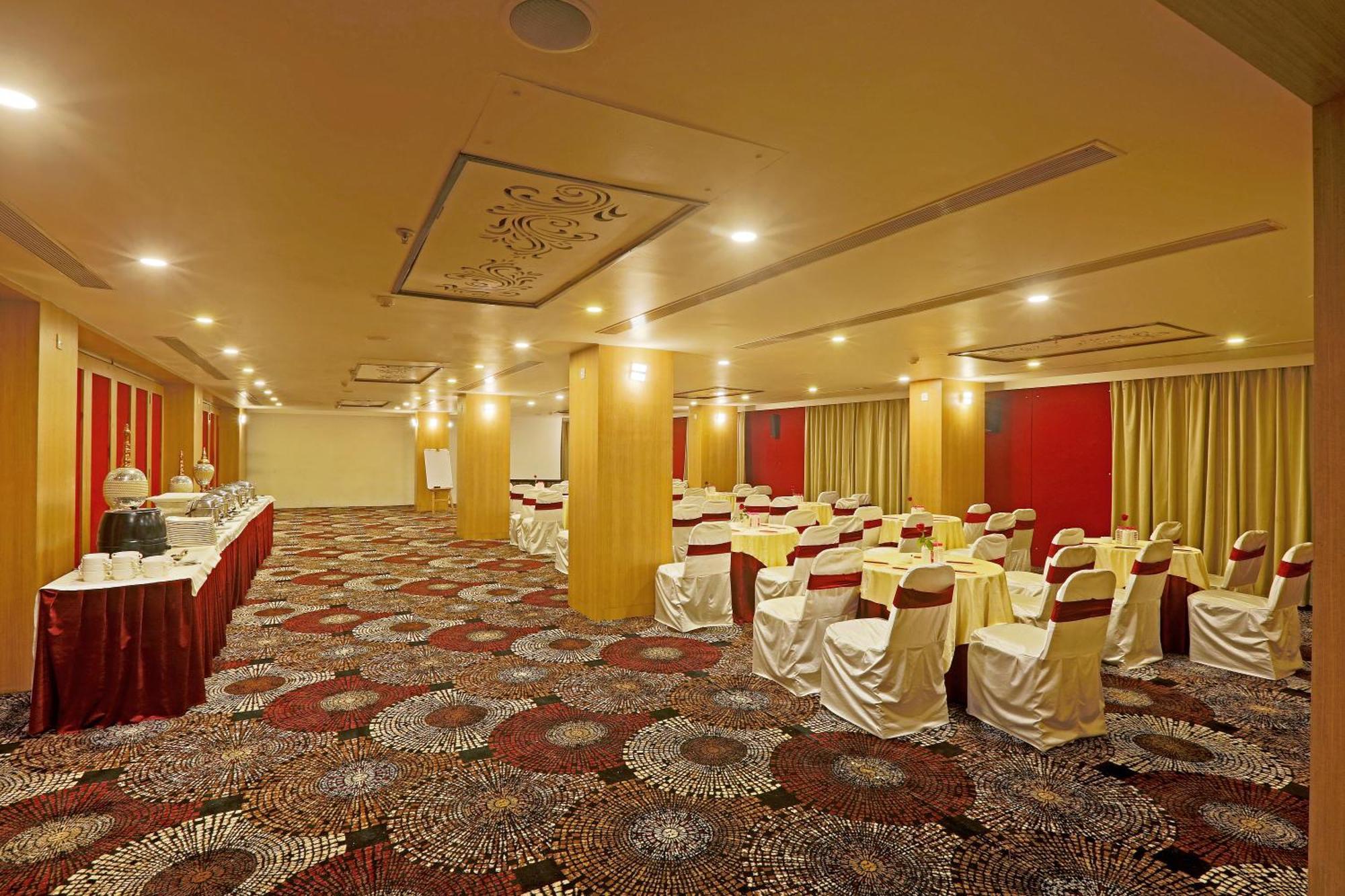 Vesta Grand Central Udaipur Luaran gambar